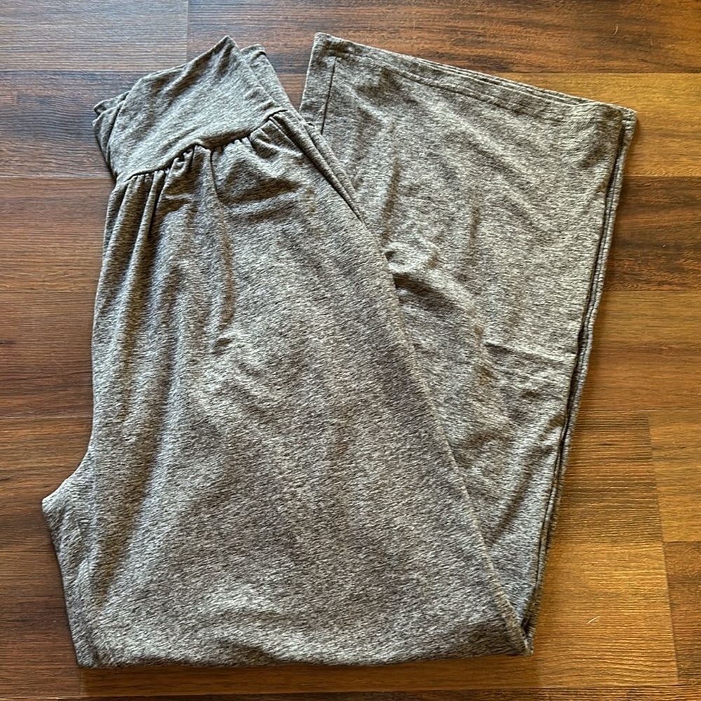UEU Wide Leg Yoga Pants, Size Large Heathered Brown, Activewear, Loungewear - Picture 7 of 11